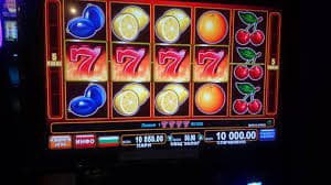 8385 bet